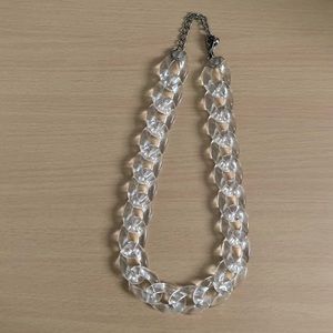 Pretty acrylic necklace